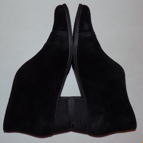 Blondo Izzys suede waterproof Mules - Picture 3 of 5